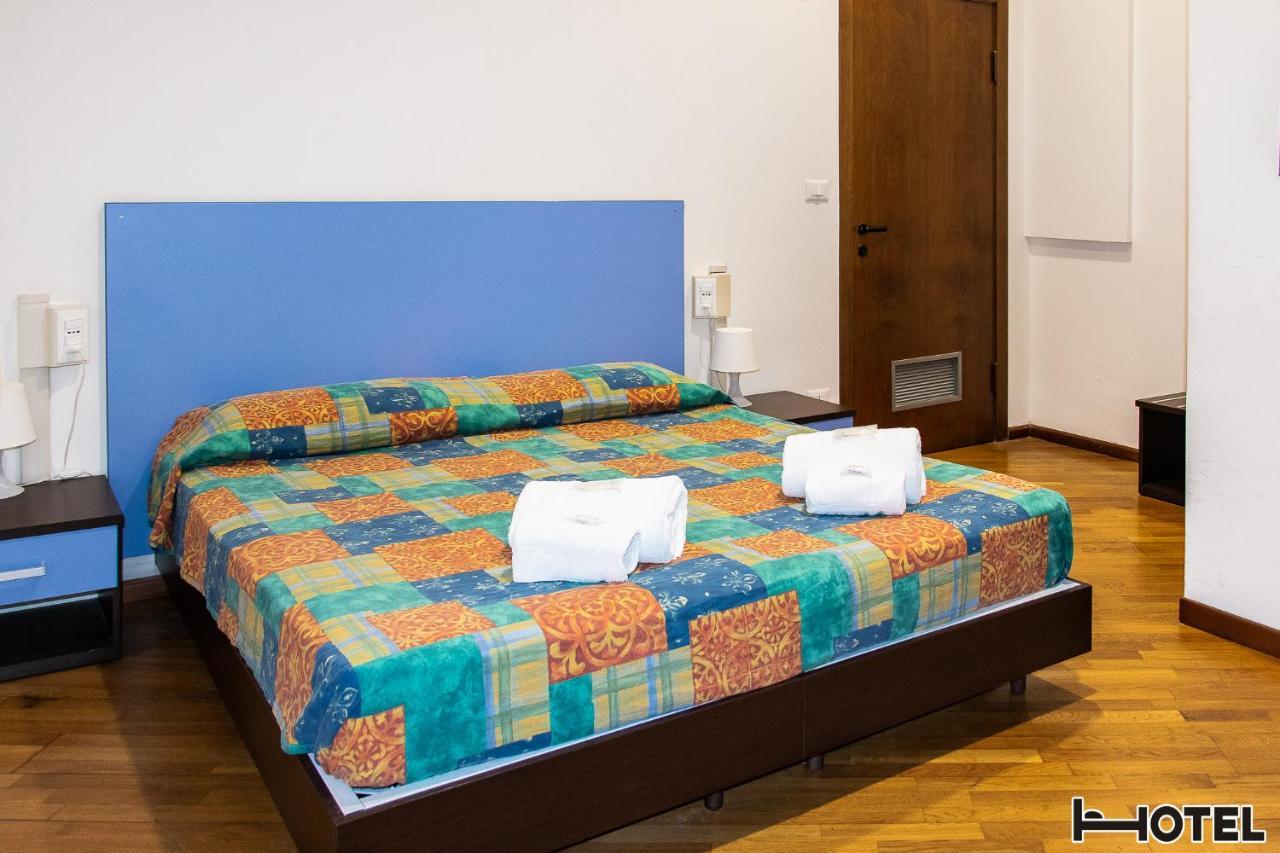 Hotel Youri Il Magnifico Genua Exteriör bild